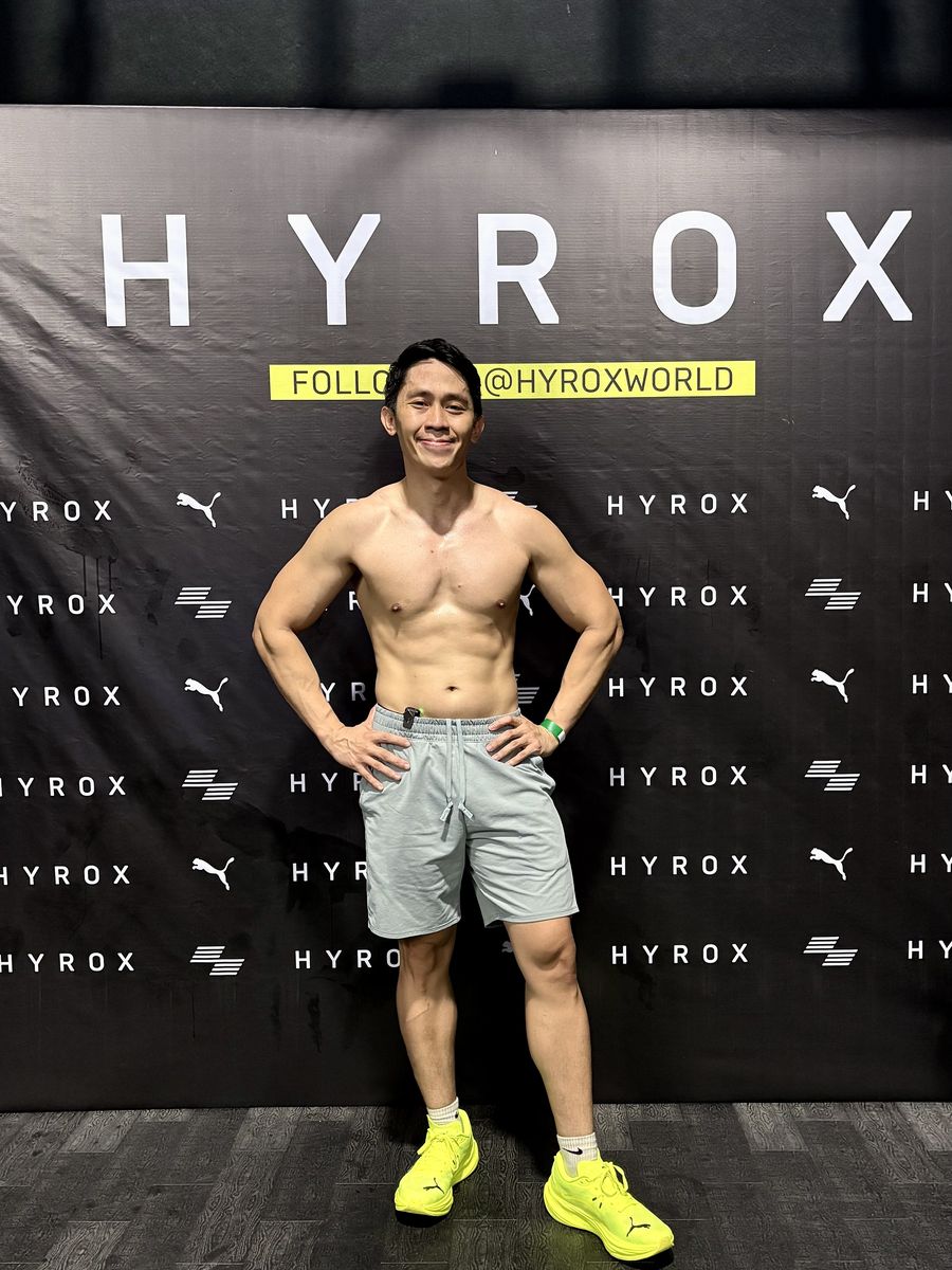 Coach Niño sa isang HYROX race