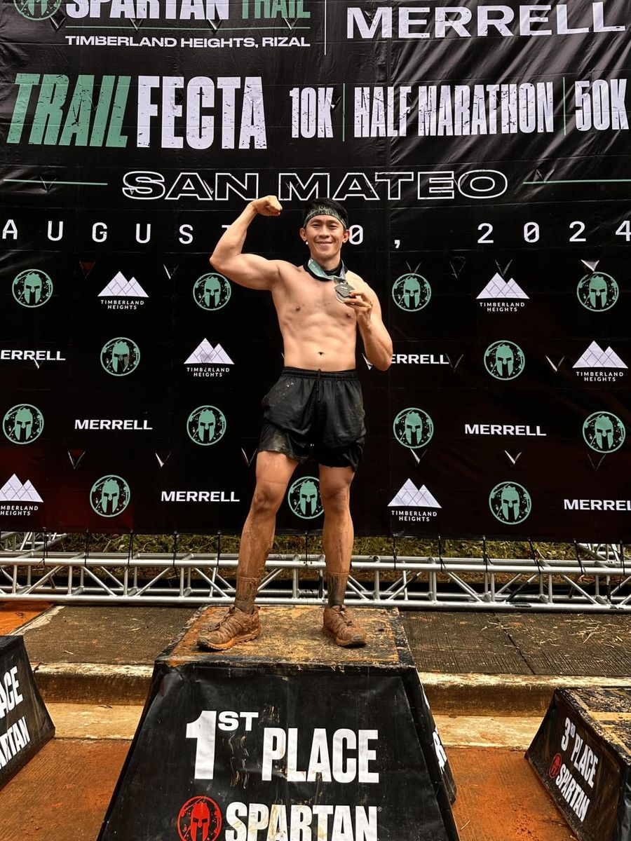 Coach Niño na may medal sa Spartan Trail, San Mateo, Rizal